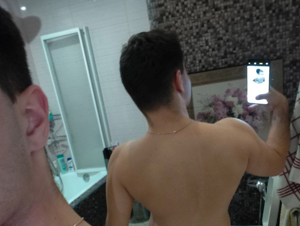 Моя спина и грудь